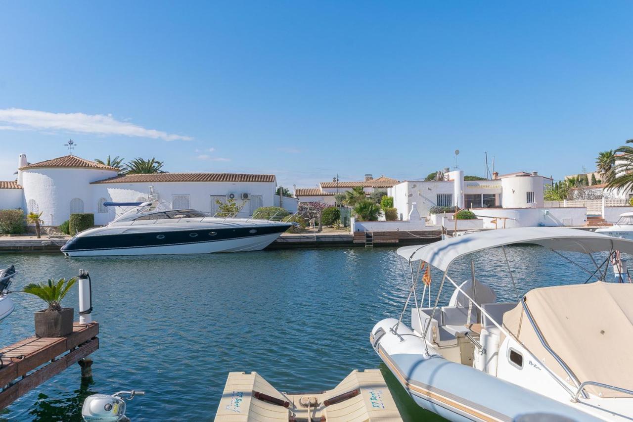 Casa Con Vista Al Canal Rosas